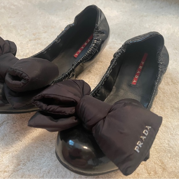 Prada Sport Black Patent Leather Nylon Bow Detail Scrunch Ballet Flat Size 37.5 - Picture 3 of 13